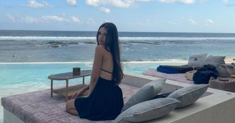 Instagram.com/ria.travelwithmeri